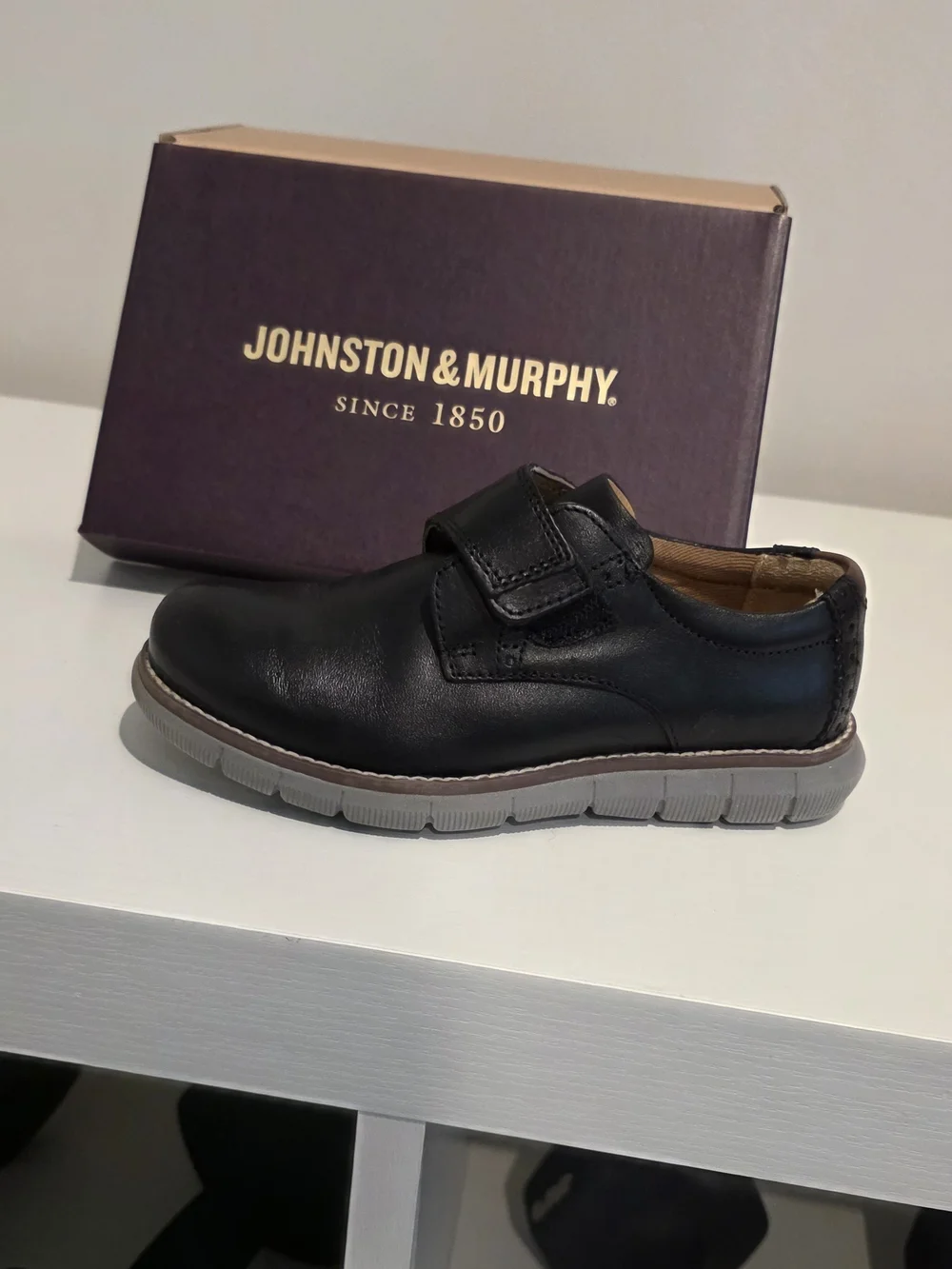 LJohnston & Murphy Boy's Black Leather Slip-On Loafers